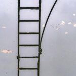 photographie reflet d'une échelle à Douarnenez