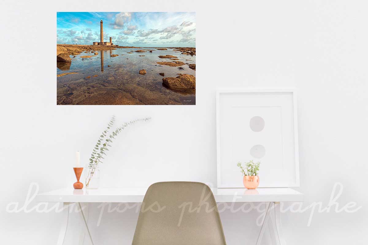 photographie du phare de Gatteville-Barfleur. Ici en suggestion de décoration dans un bureau.